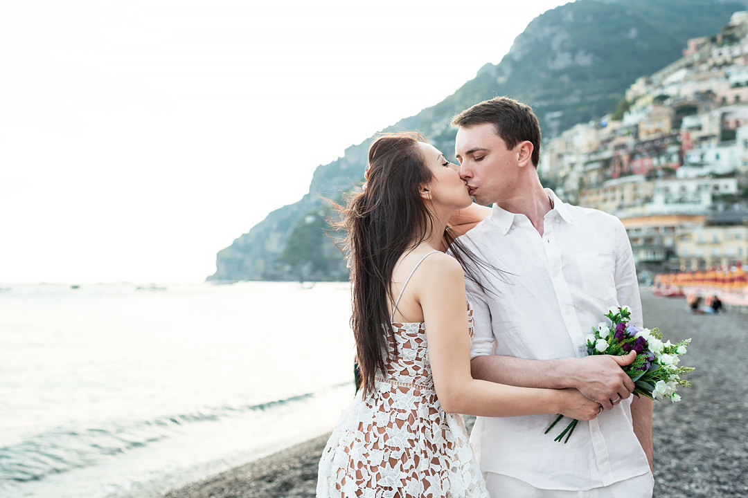 wedding on the beach in positano