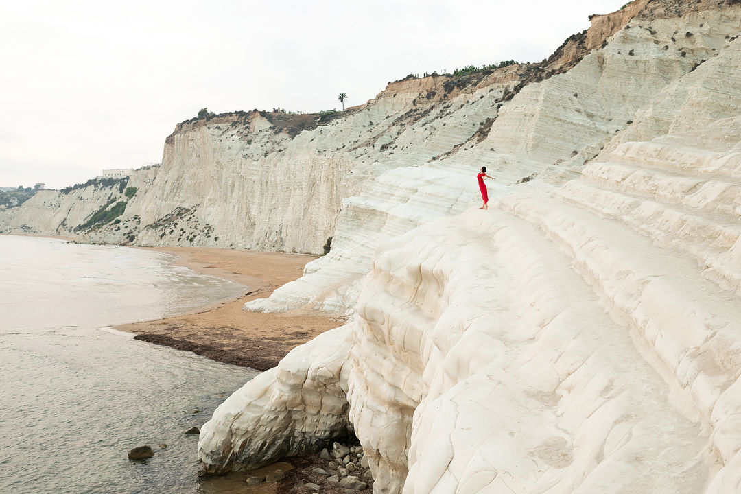 girl and sea sicily