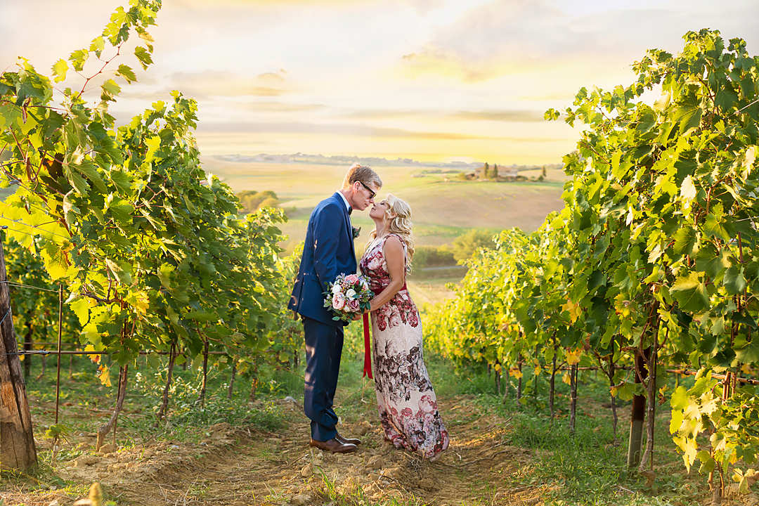 Wedding in Tuscany, symbolic wedding ceremony in Umbria Italy title=